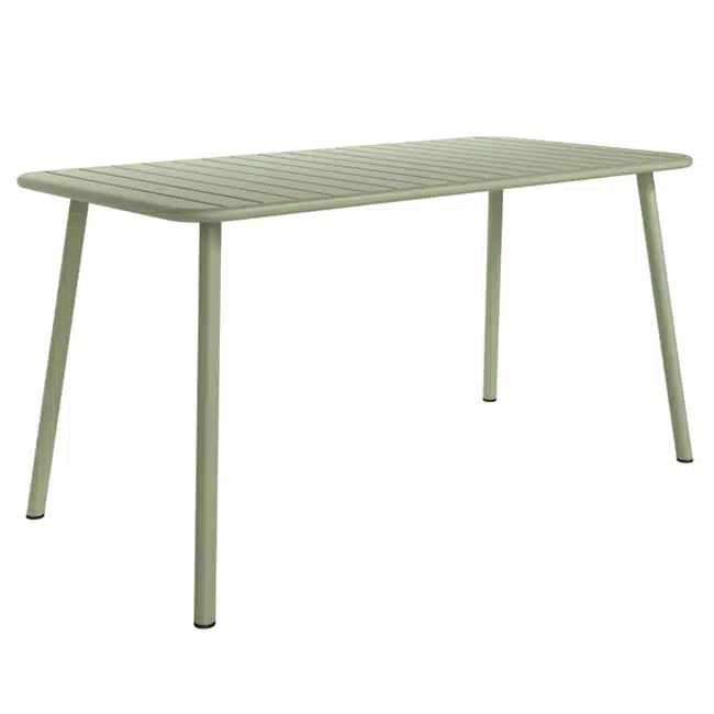 mesa de exterior verde